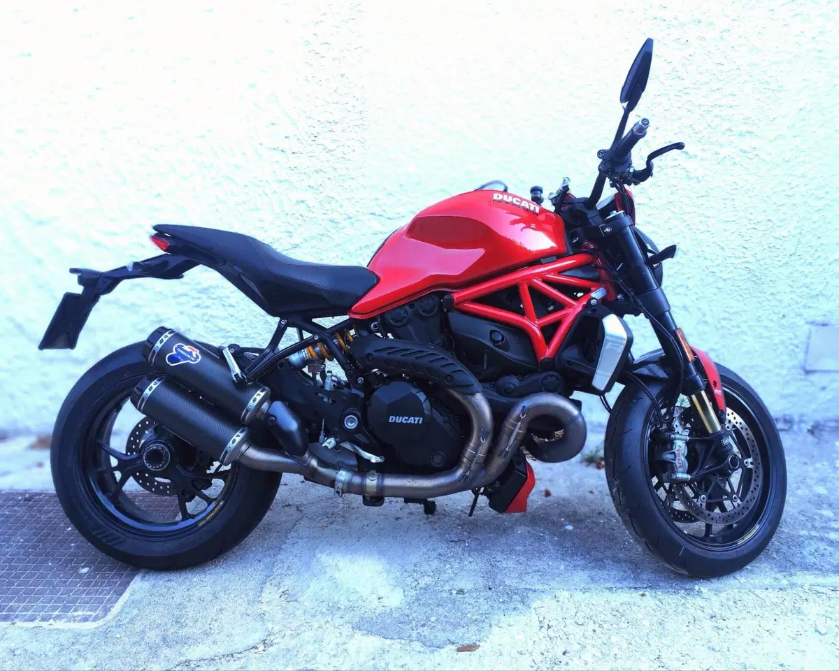 Ducati Monster 1200 R (2016 - 19)
