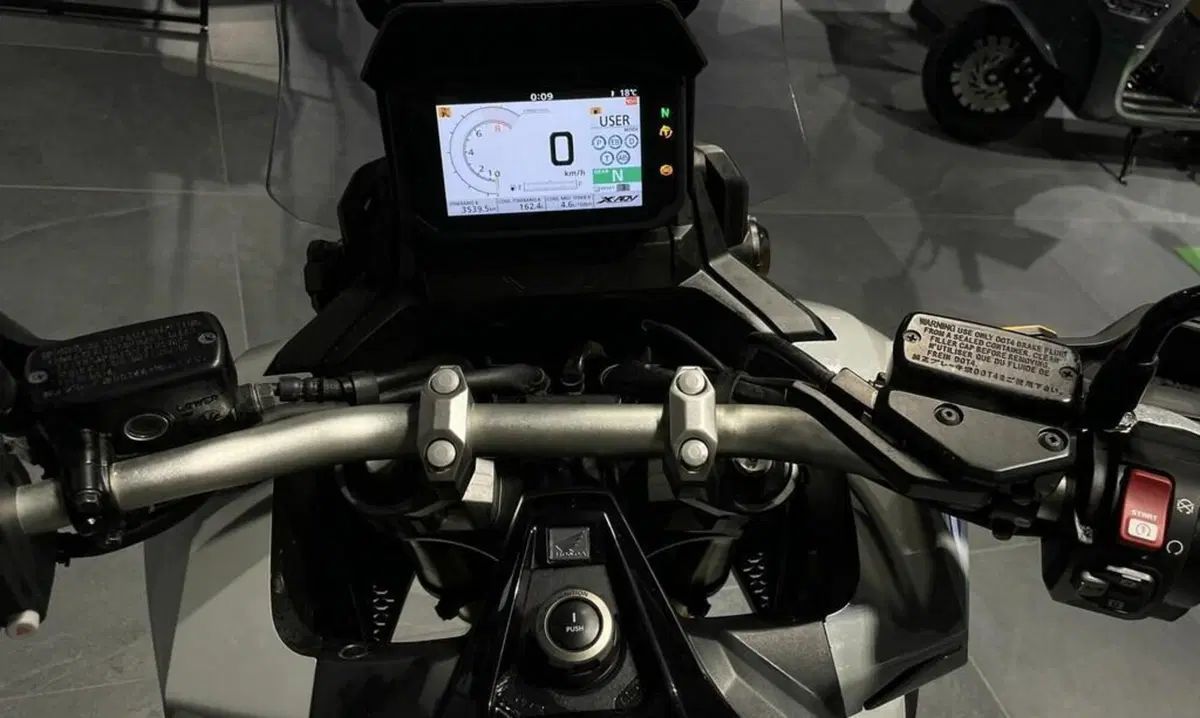 Honda X-ADV 750 DCT (2021 - 24) (5)