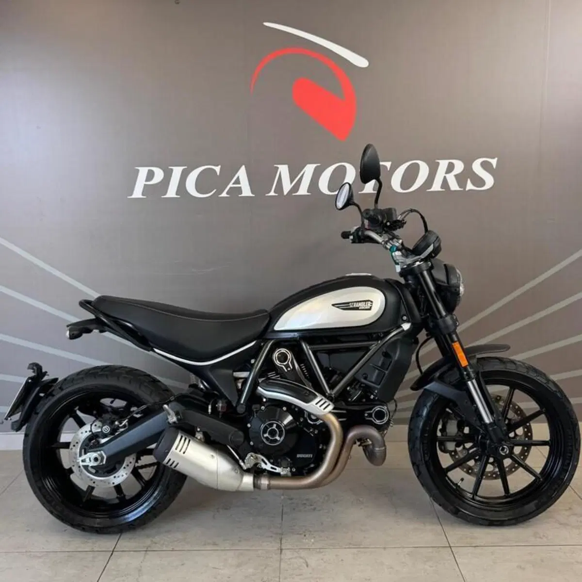 Ducati Scrambler 800 Icon Dark (2021 - 22)