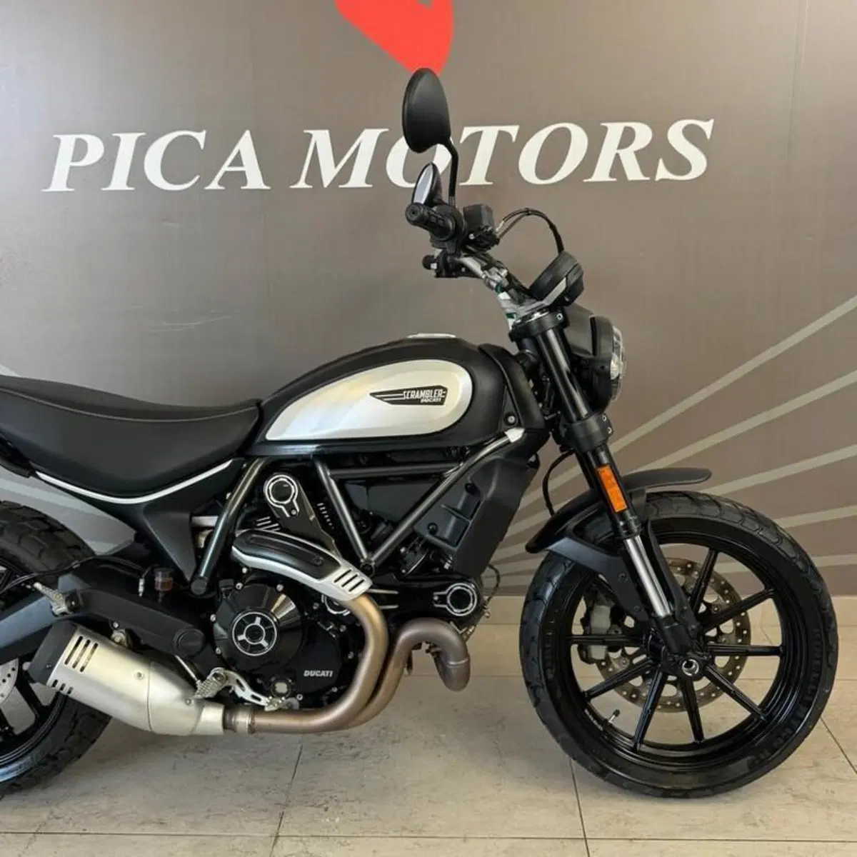 Ducati Scrambler 800 Icon Dark (2021 - 22) (3)