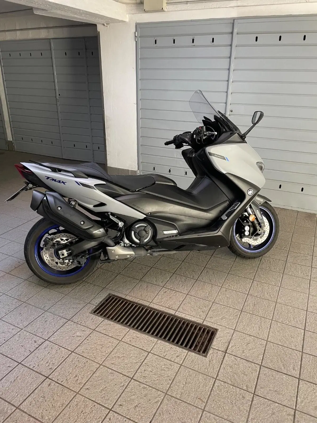 Yamaha T-Max 560 (2020 - 21) (2)