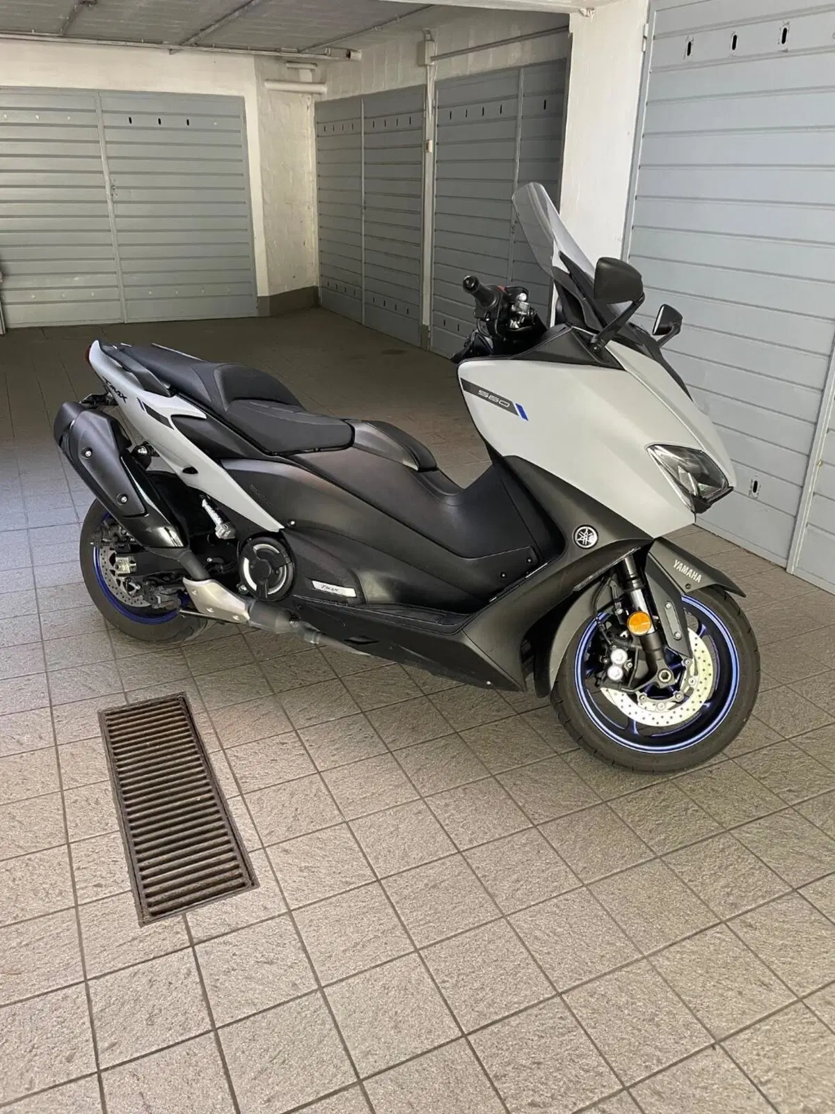 Yamaha T-Max 560 (2020 - 21) (3)
