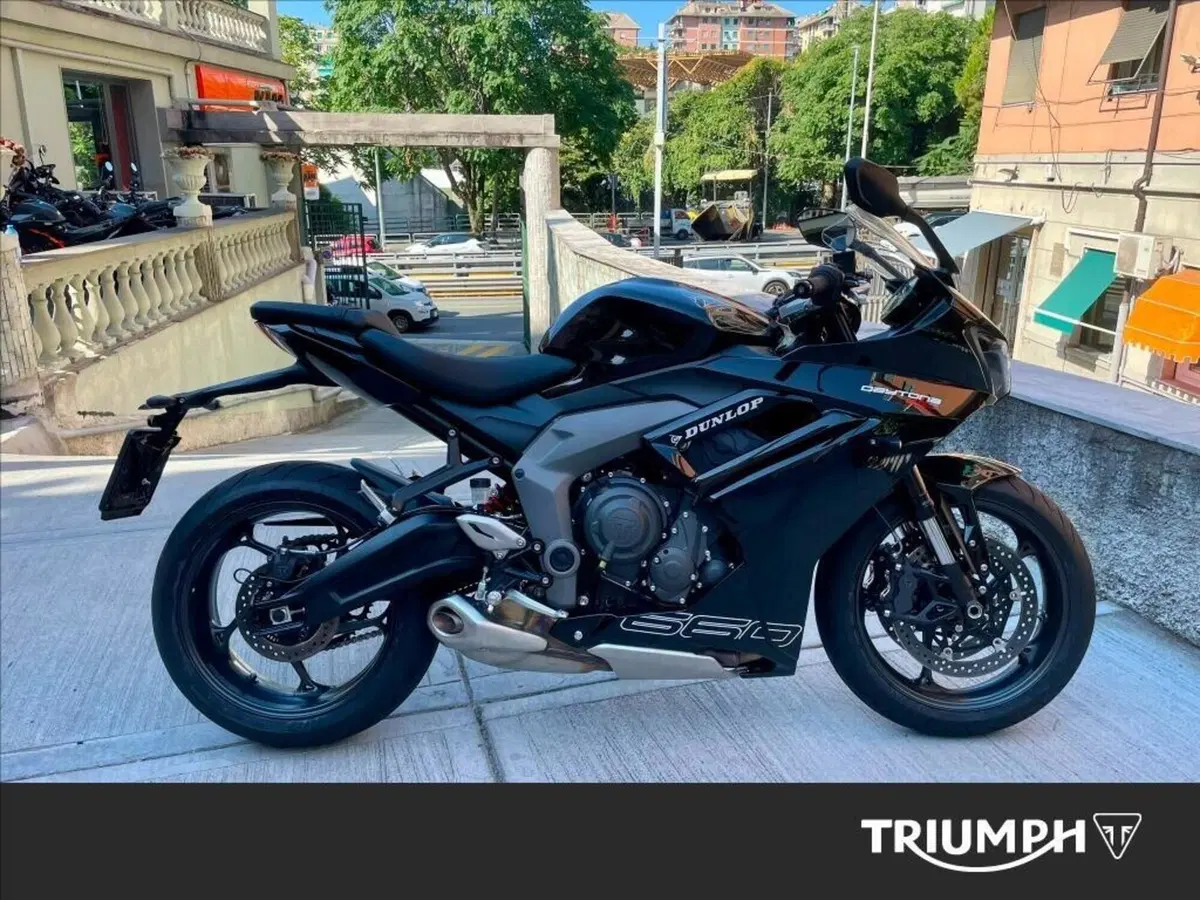 Triumph Daytona 660 (2024 - 26) (2)