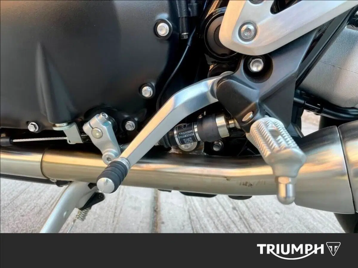 Triumph Speed Twin 1200 RS (2025 - 26) (9)