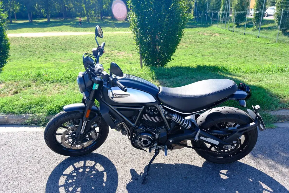 Ducati Scrambler 800 Icon Dark (2021 - 22) (3)