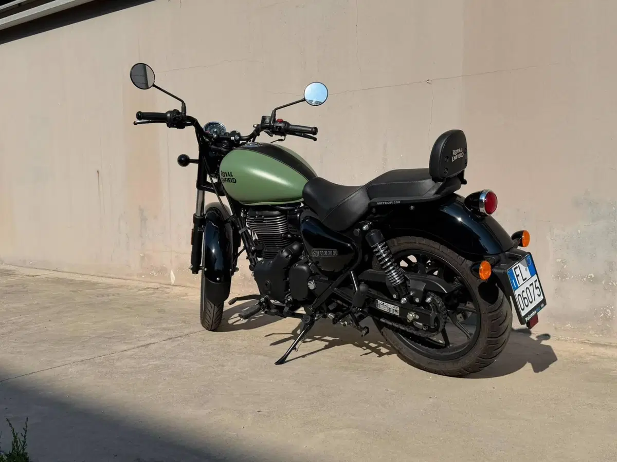 Royal Enfield Meteor 350 (2021 - 26) (3)