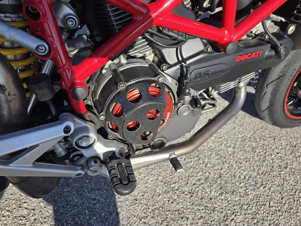 Ducati Hypermotard 1100 (2007 - 09) (6)