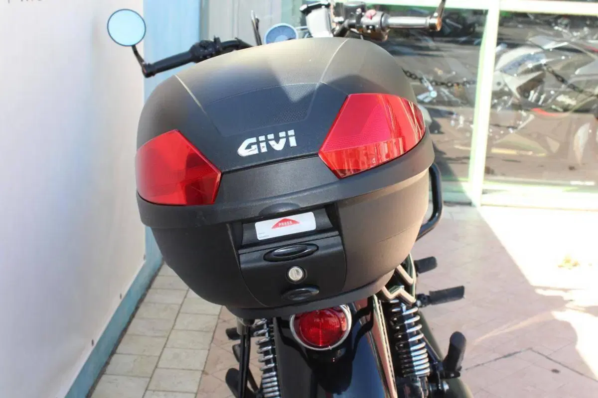Royal Enfield Meteor 350 (2021 - 26) (9)