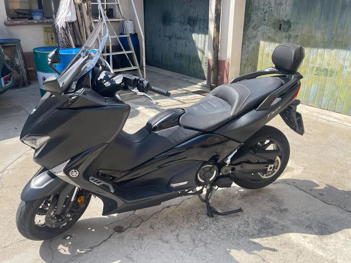 Yamaha T-Max 530 SX (2017 - 19) (3)