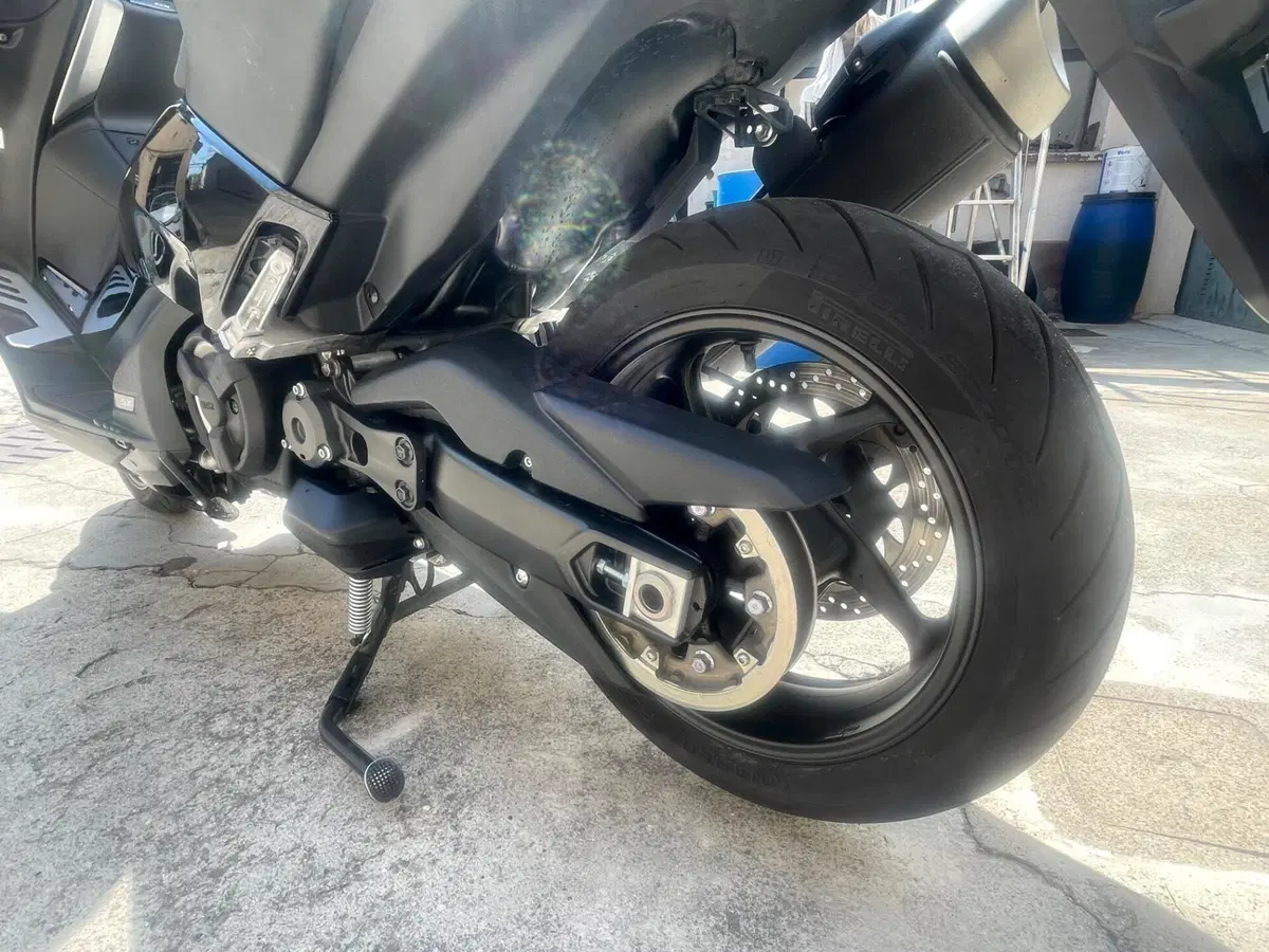 Yamaha T-Max 530 SX (2017 - 19) (7)