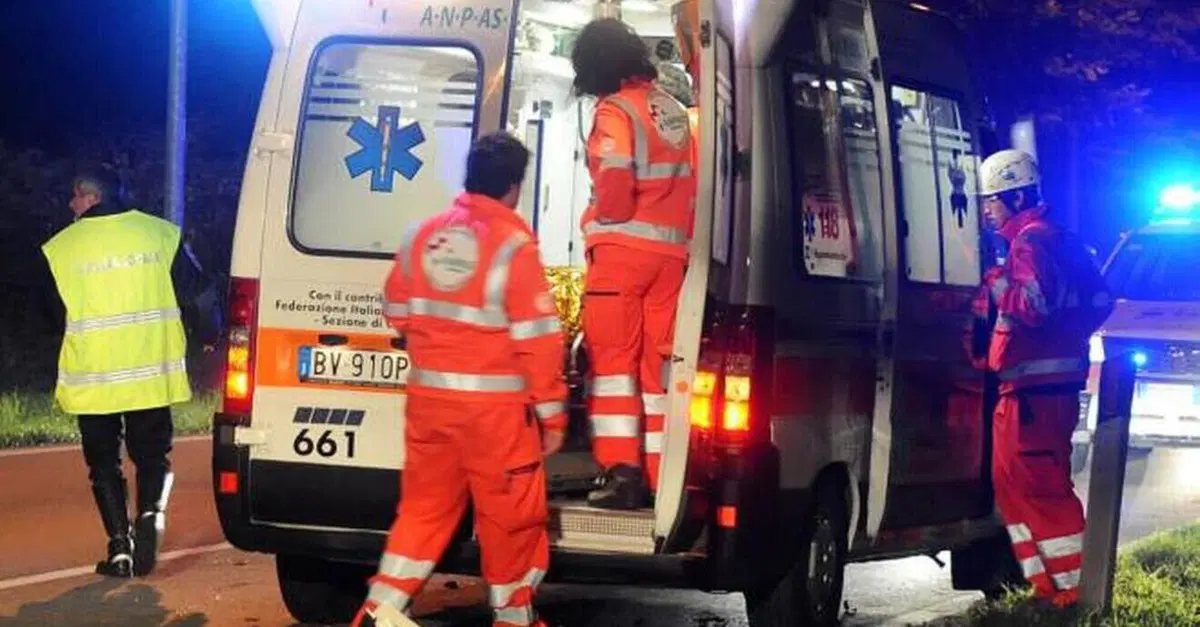 Bergamo, schianto moto-camion: gravi un uomo e un bimbo