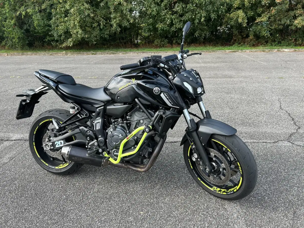 Yamaha MT-07 Pure (2023 - 25) (4)