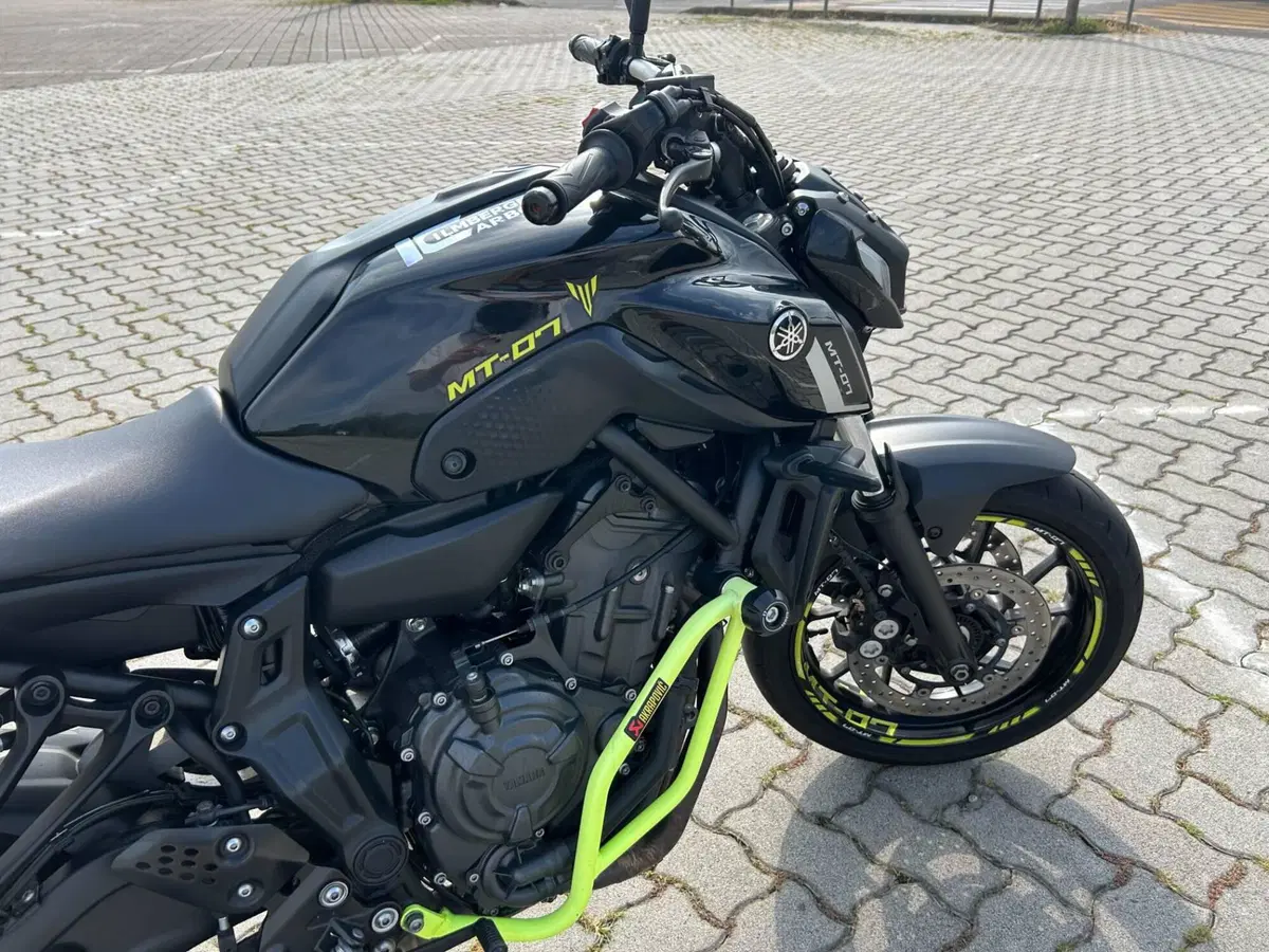 Yamaha MT-07 Pure (2023 - 25) (5)