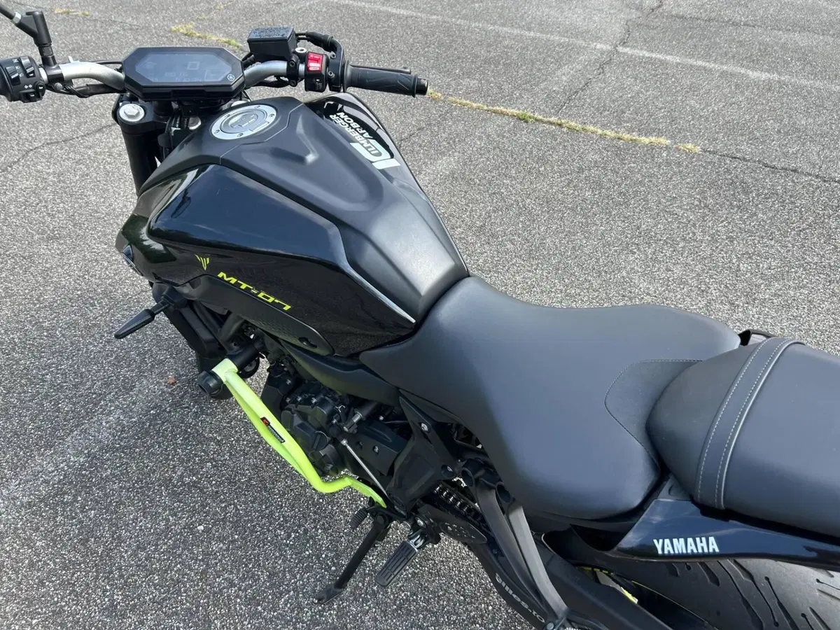 Yamaha MT-07 Pure (2023 - 25) (9)