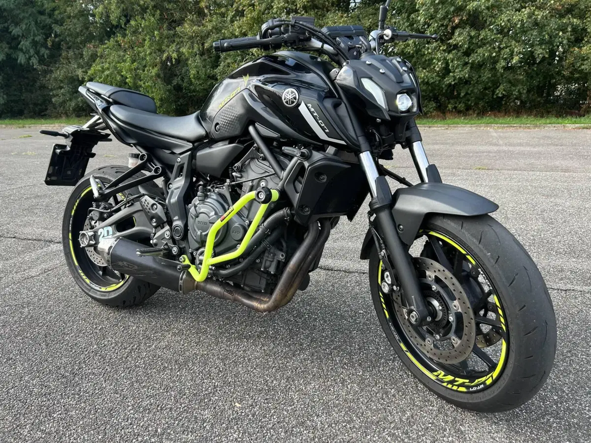 Yamaha MT-07 Pure (2023 - 25) (11)
