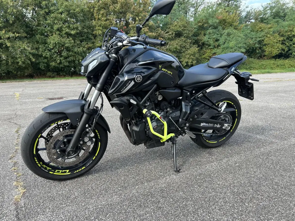 Yamaha MT-07 Pure (2023 - 25) (12)