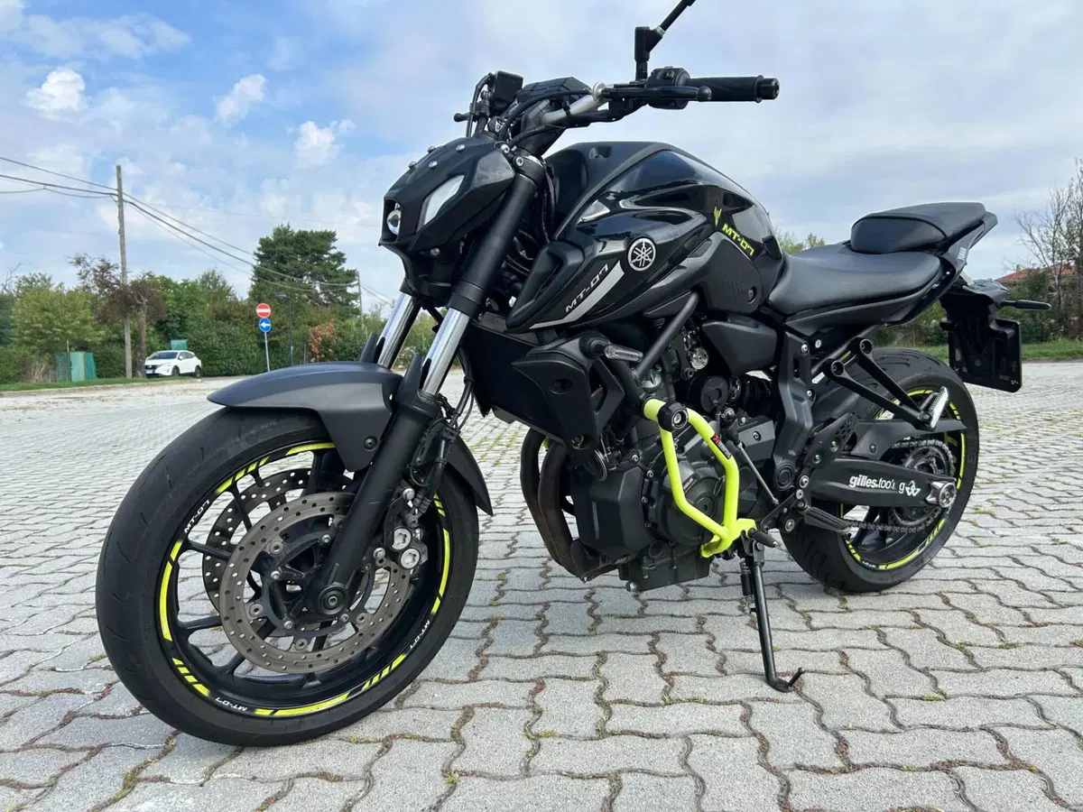 Yamaha MT-07 Pure (2023 - 25) (2)