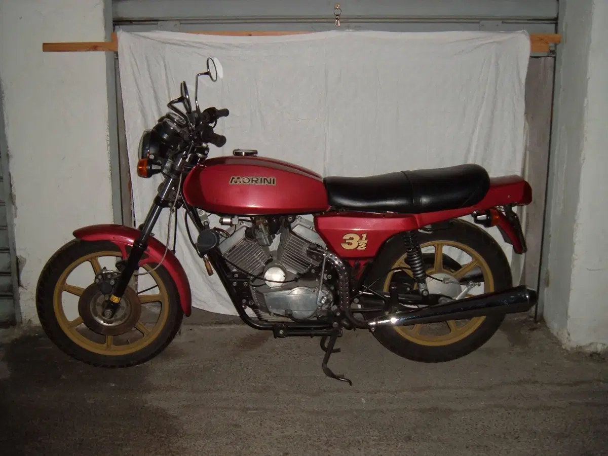 Moto Morini 3 1/2 GT (2)