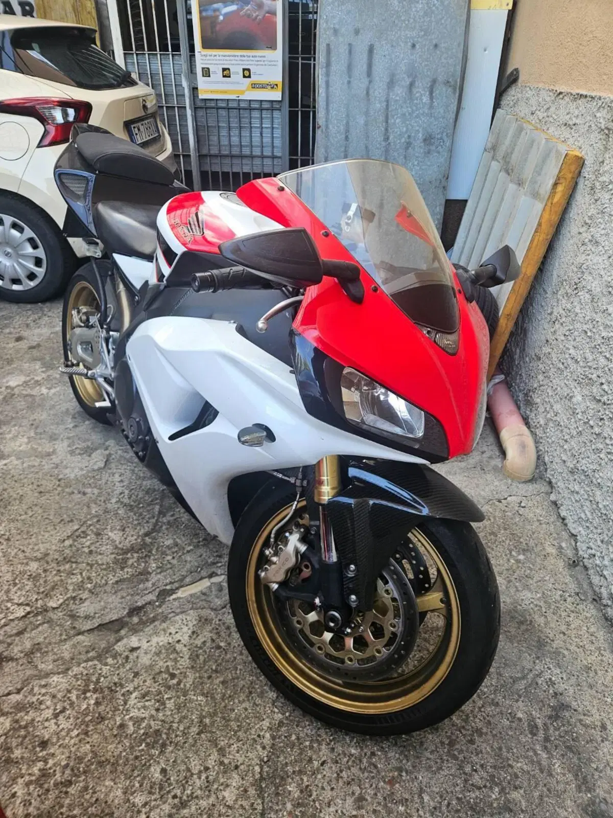 Honda CBR 1000 RR Fireblade (2006 - 07) (3)