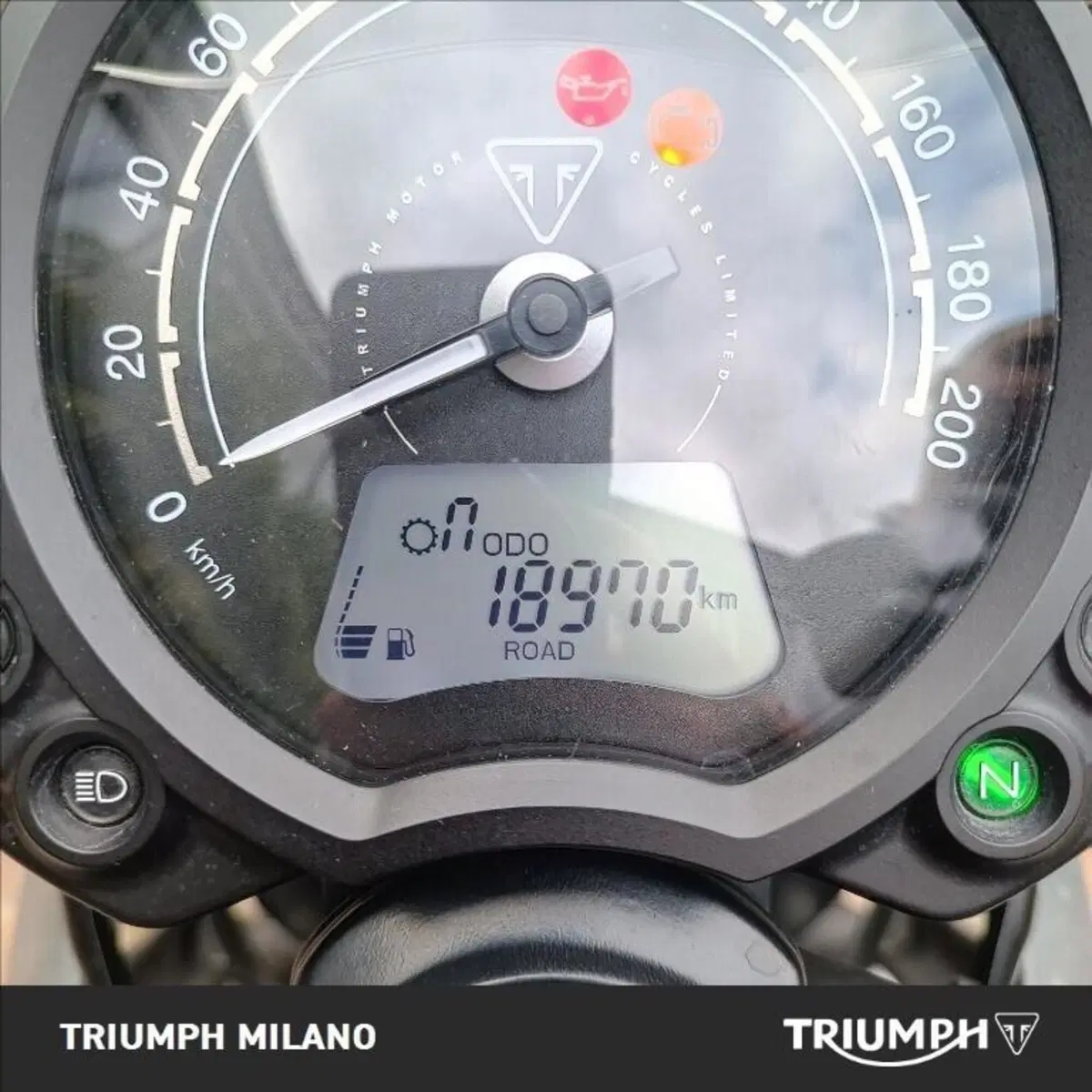 Triumph Street Twin 900 (2021 - 22) (6)