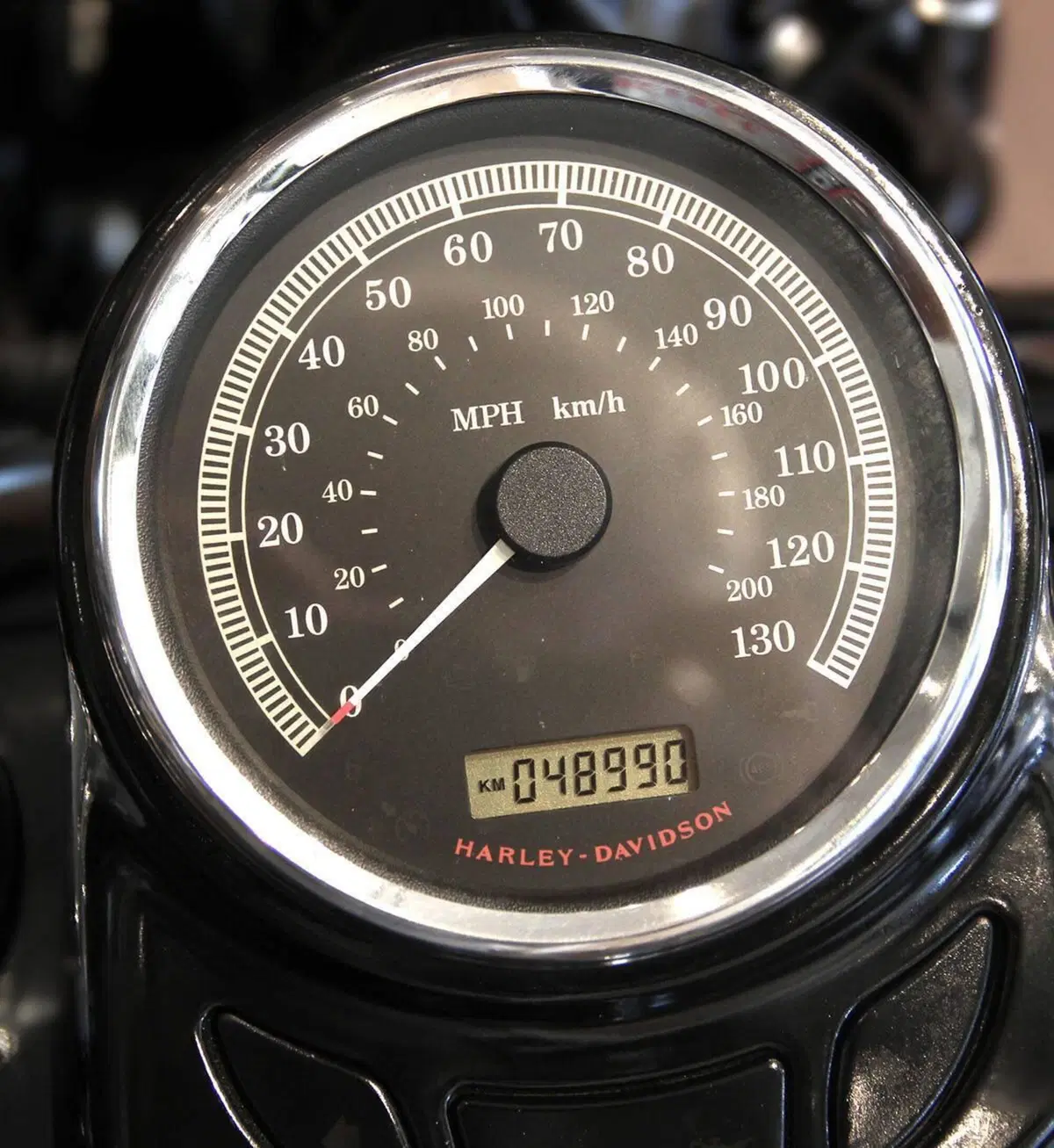 Harley-Davidson 1584 Cross Bones (2008 - 11) - FLSTSB (10)