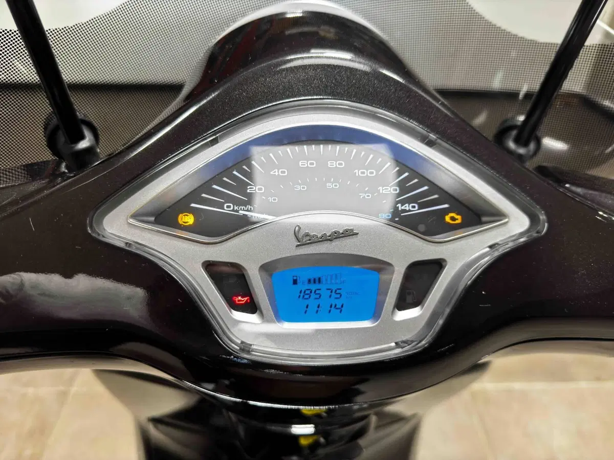 Vespa Primavera 150 (2024 - 25) (5)