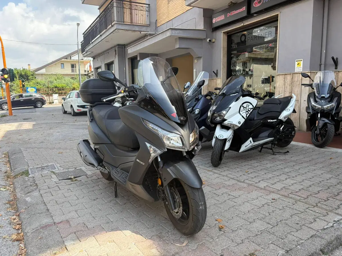 Kymco X-Town 300i ABS (2016 - 20) (2)