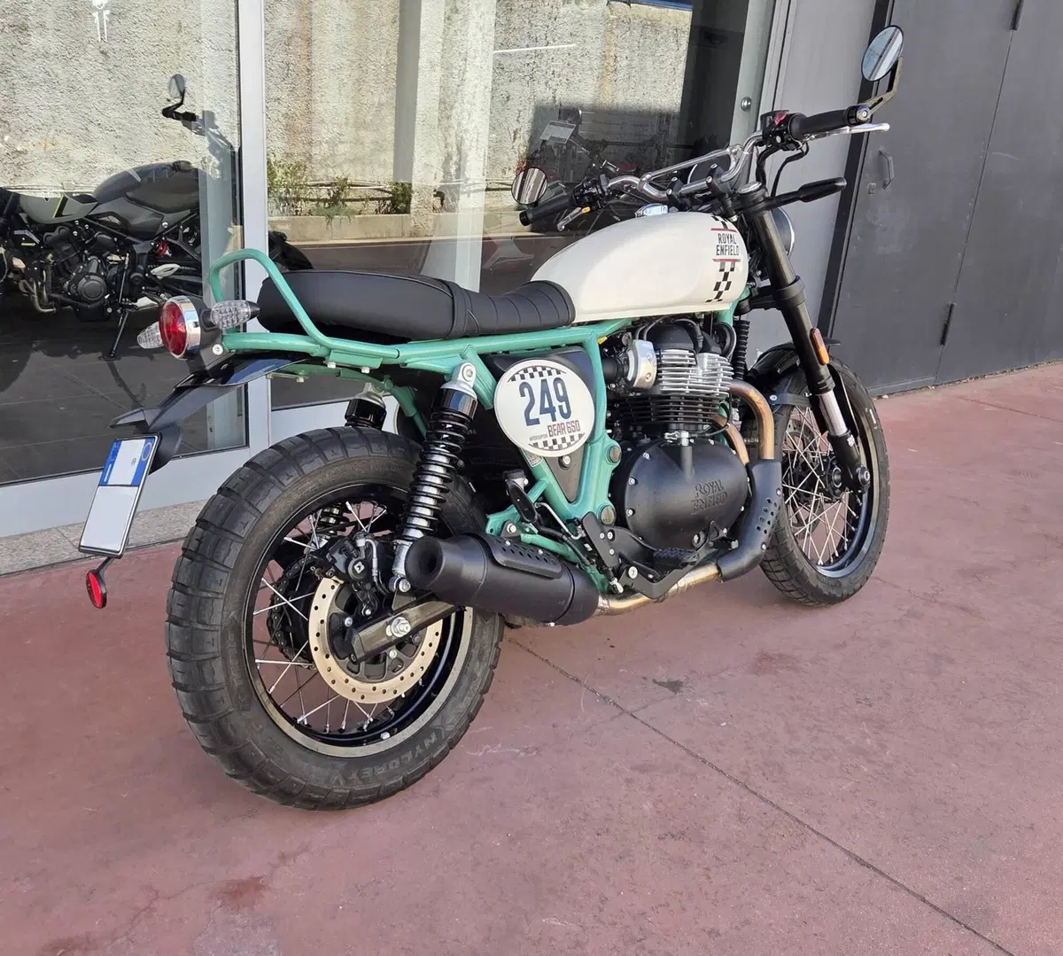 Royal Enfield Bear 650 (2025 - 26) (4)