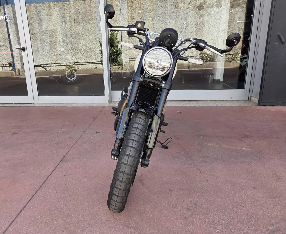 Royal Enfield Bear 650 (2025 - 26) (5)