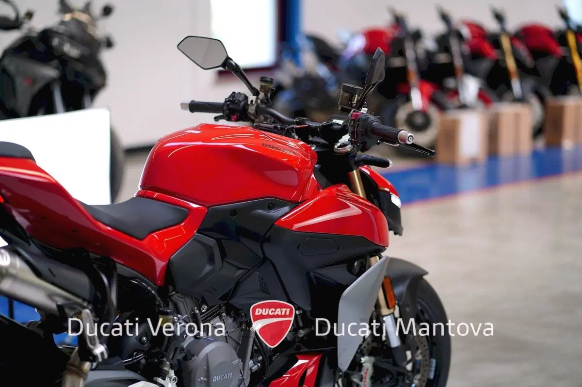 Ducati Streetfighter V2 (2025 - 26) (11)
