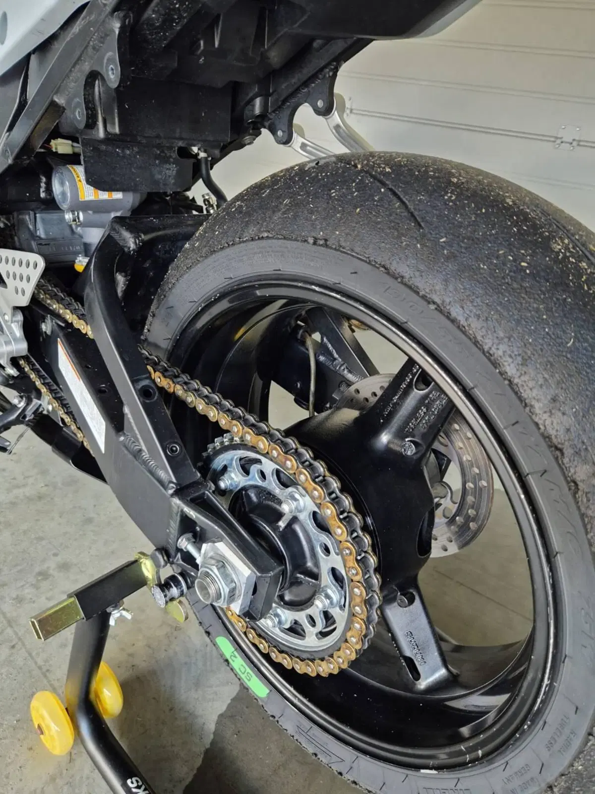 Suzuki GSX-R1000 (2003 - 04) (3)