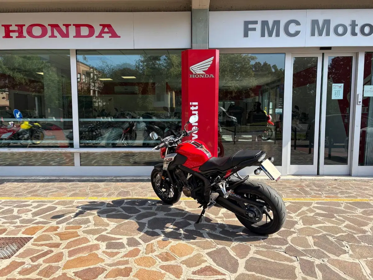 Honda CB 650 F (2017 - 18) (7)