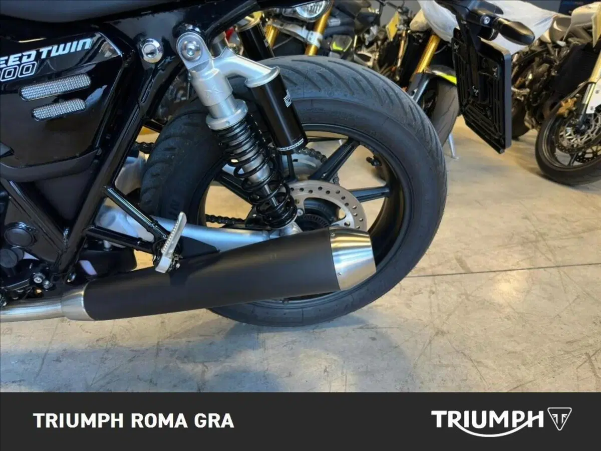 Triumph Speed Twin 900 (2025 - 26) (10)