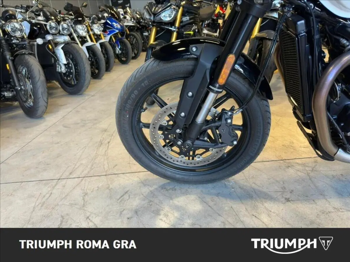 Triumph Speed Twin 900 (2025 - 26) (8)