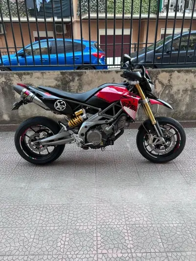Aprilia Dorsoduro 750 (2009 - 14) usata
