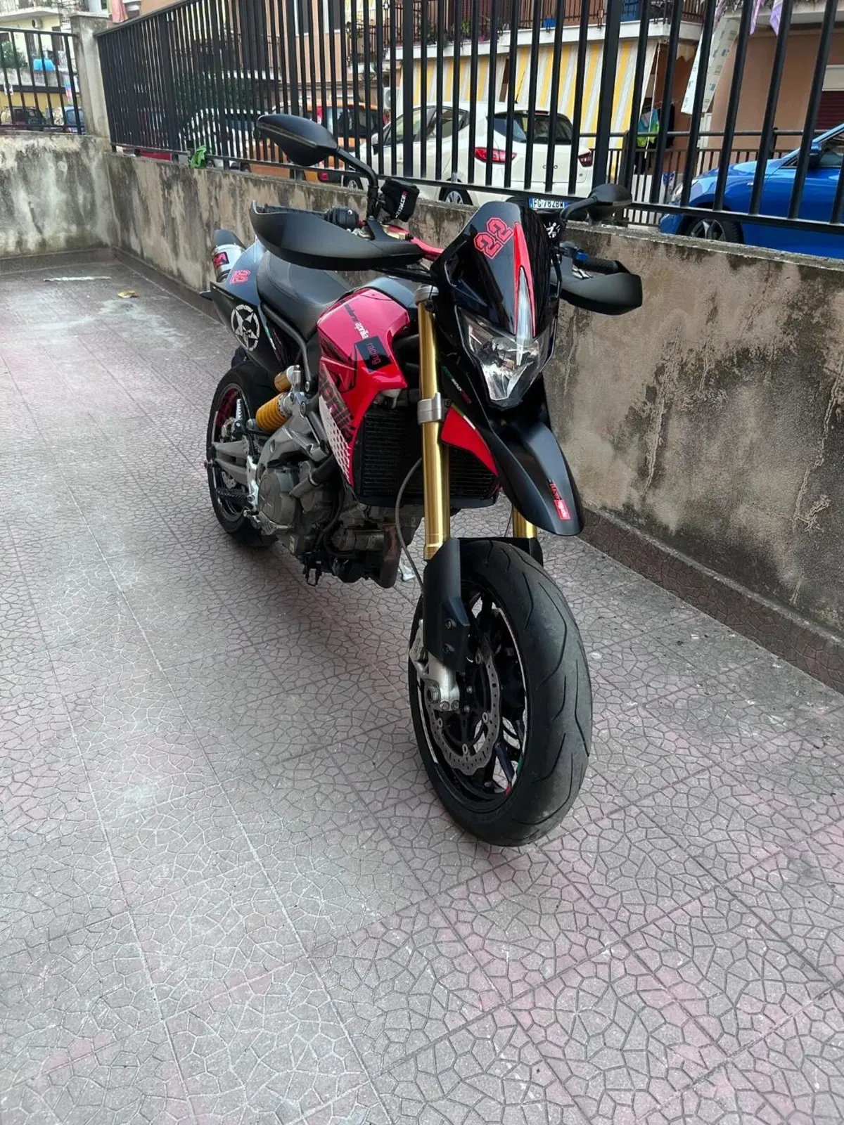 Aprilia Dorsoduro 750 (2009 - 14) (2)