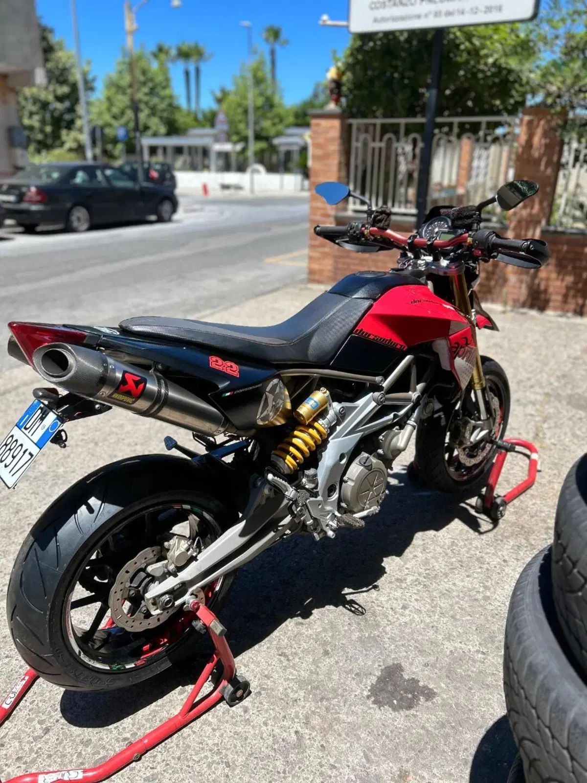 Aprilia Dorsoduro 750 (2009 - 14) (6)