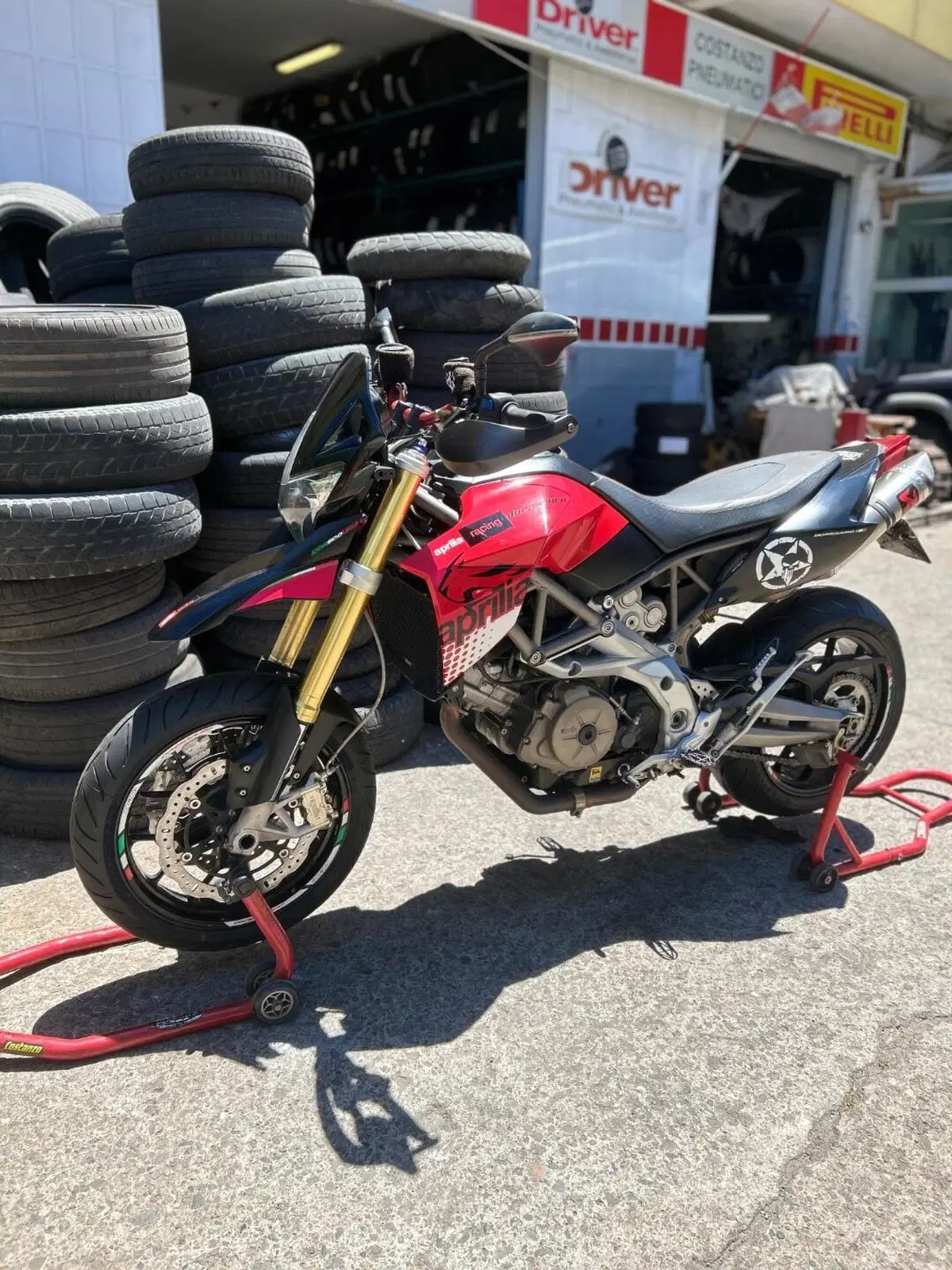Aprilia Dorsoduro 750 (2009 - 14) (7)