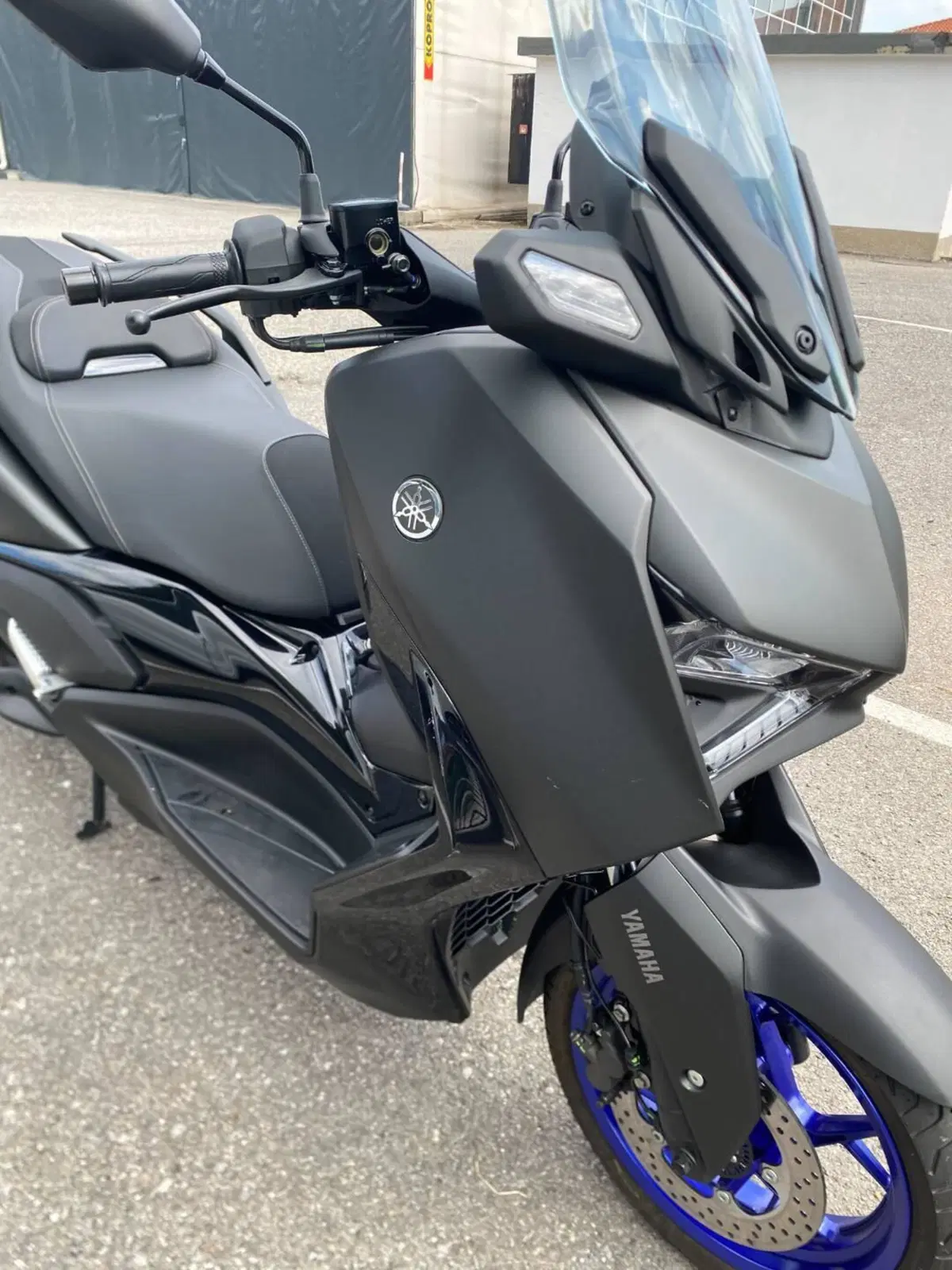 Yamaha X-Max 125 (2021 - 24) (7)