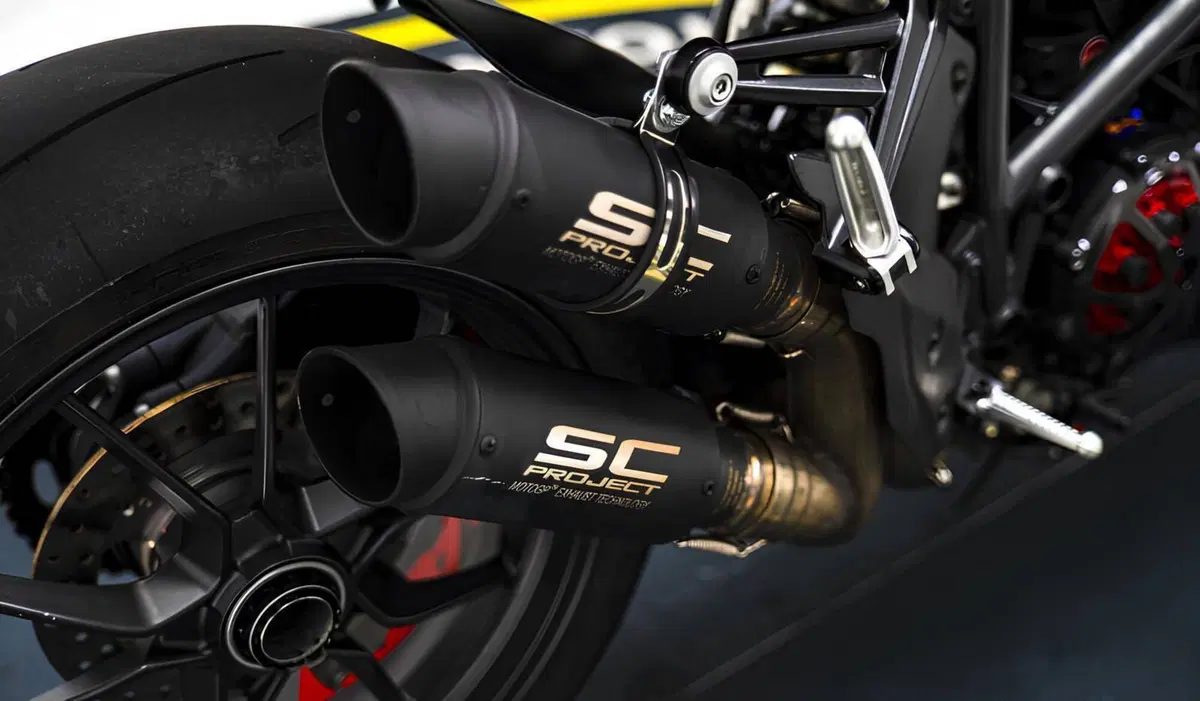 Ducati Streetfighter (2009 - 12) (6)
