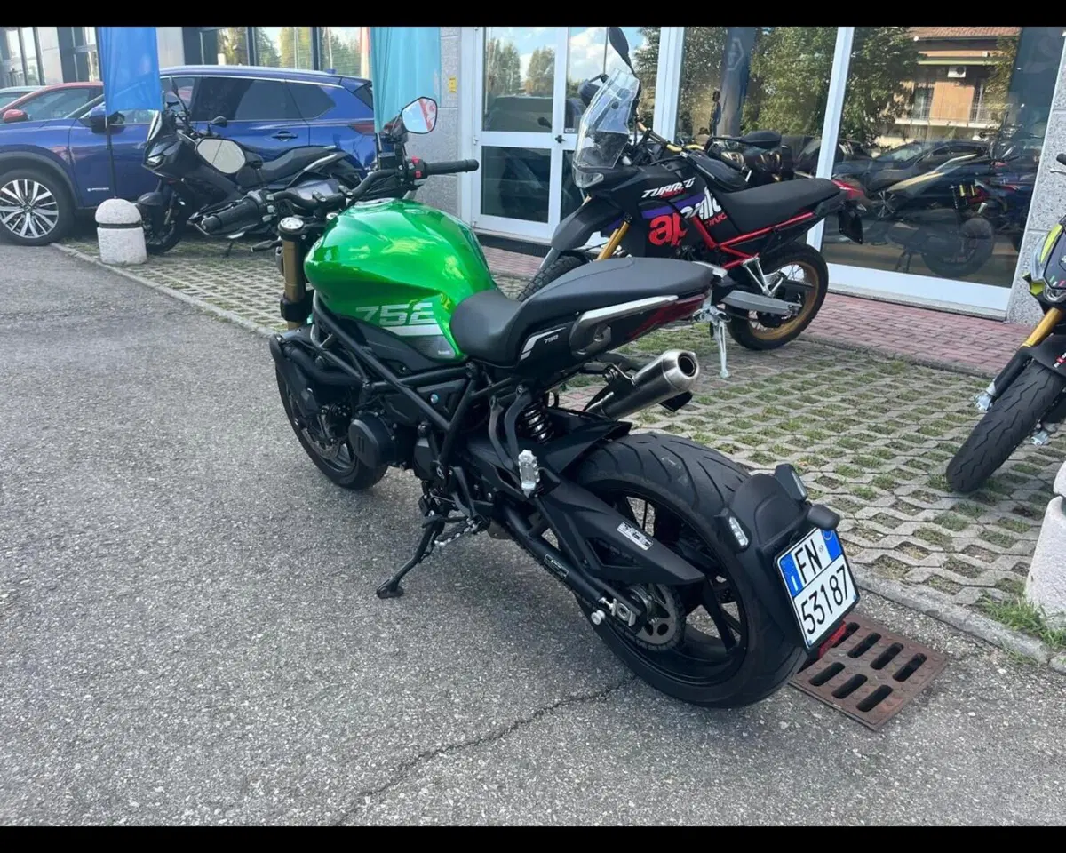 Benelli 752 S (2022 - 25) (7)