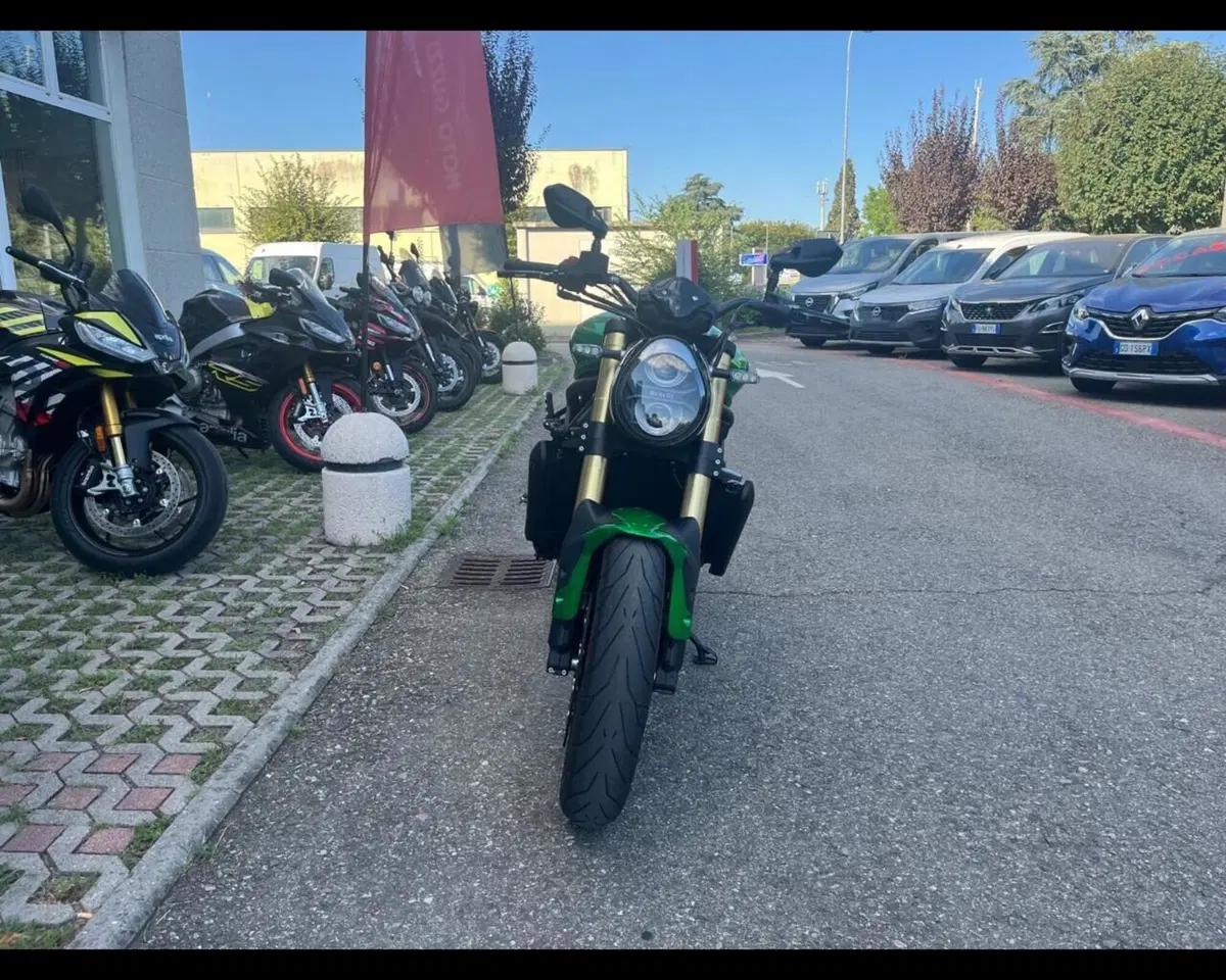Benelli 752 S (2022 - 25) (2)