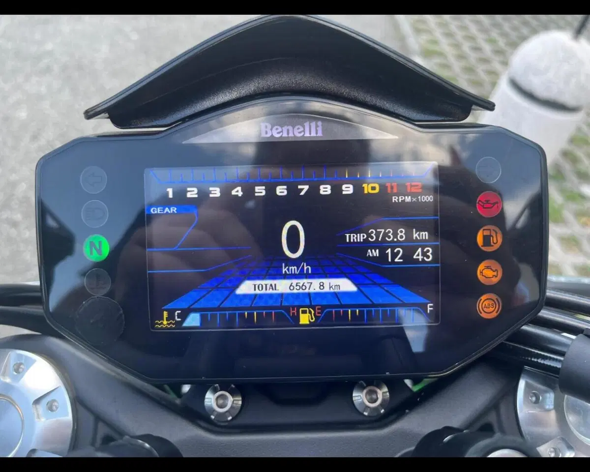 Benelli 752 S (2022 - 25) (14)