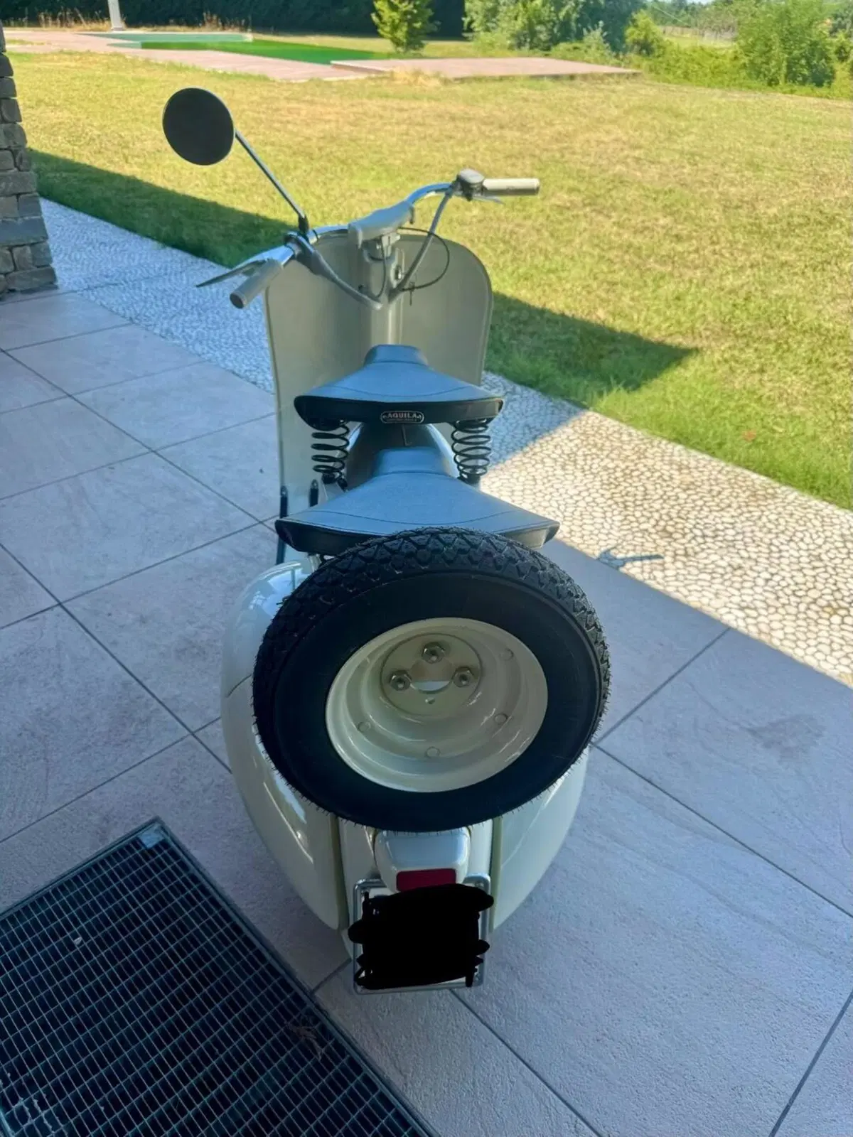 Piaggio VN 125 Faro Basso (3)