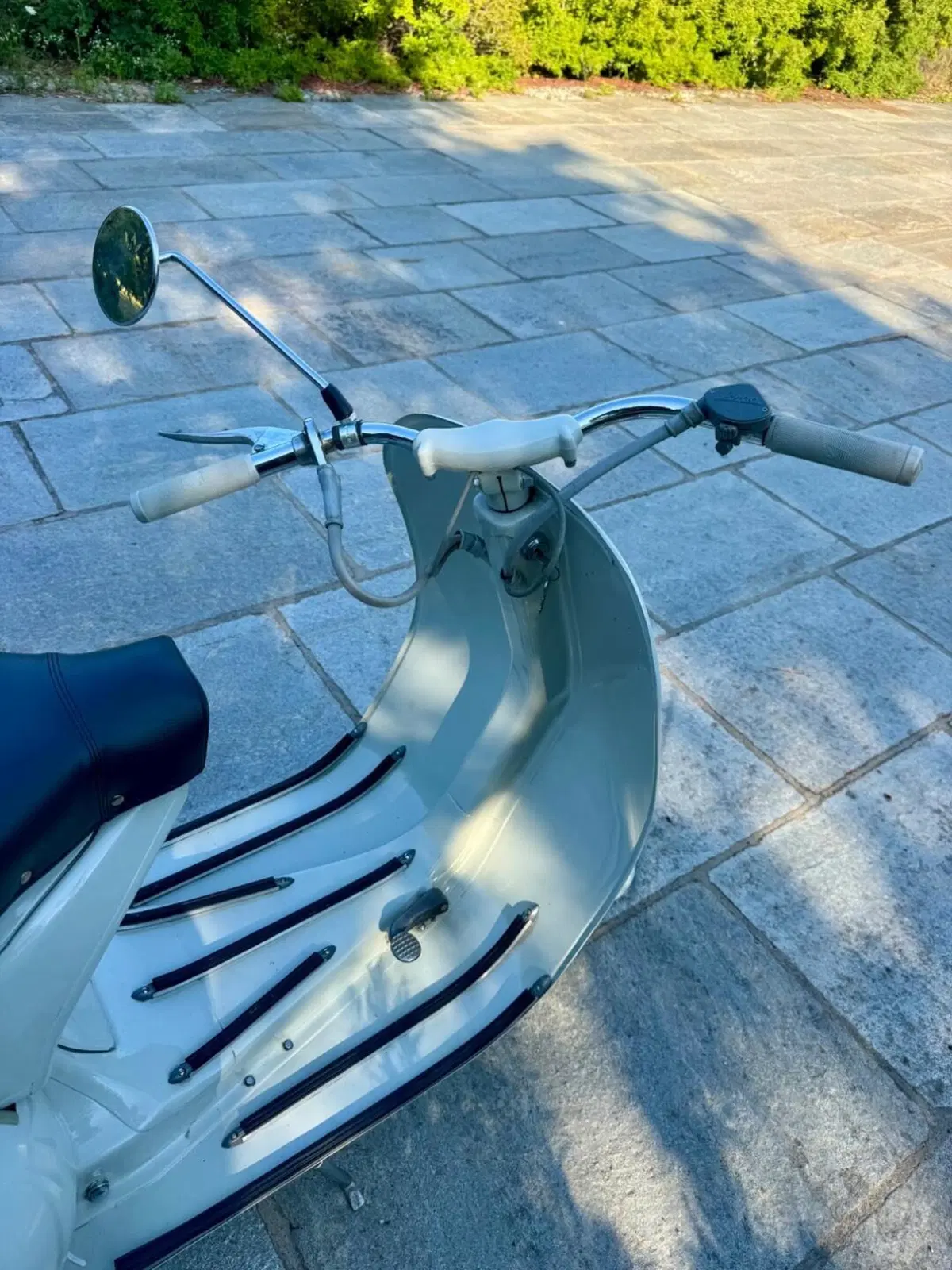 Piaggio VN 125 Faro Basso (15)