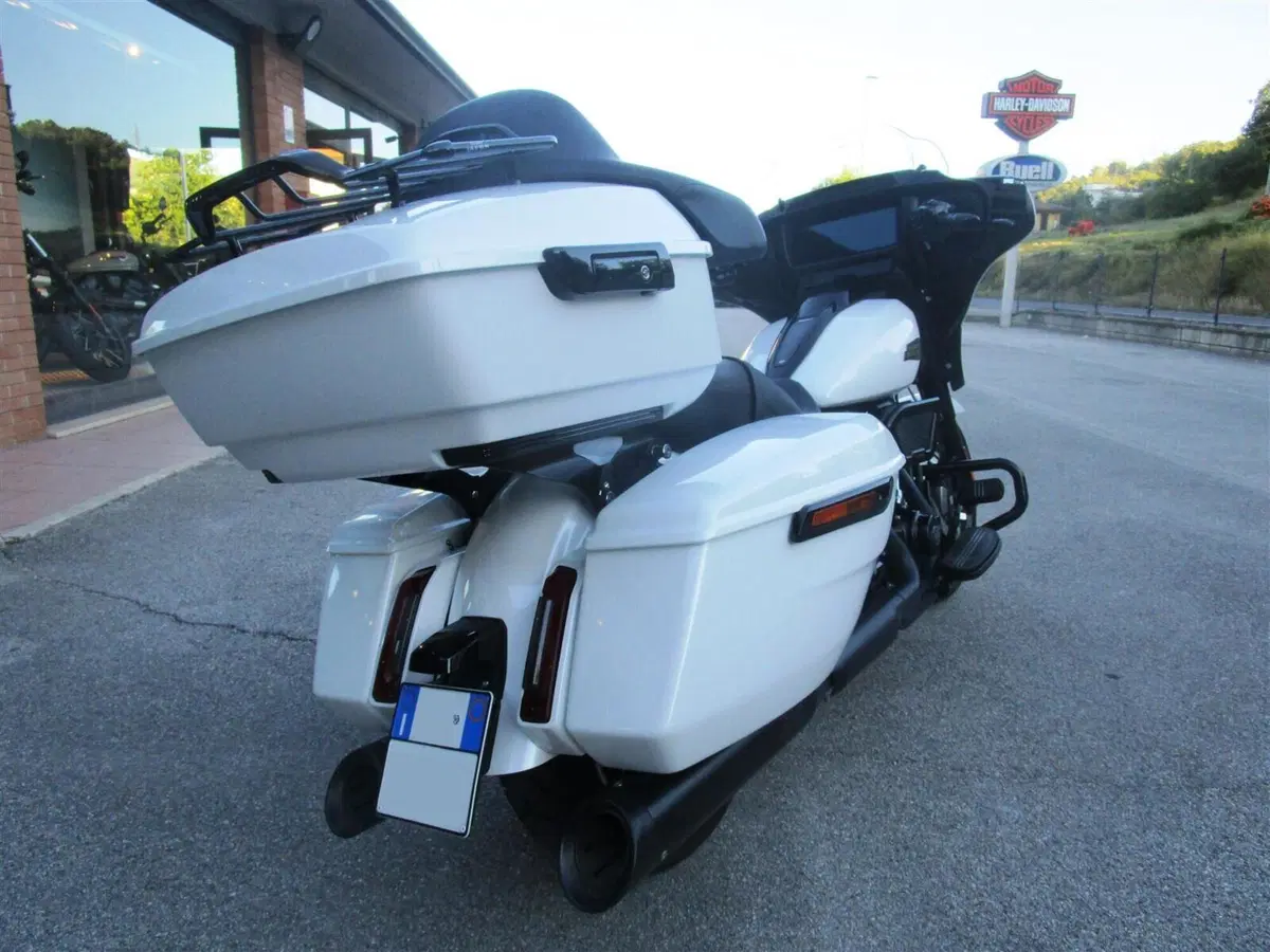 Harley-Davidson Street Glide (2024 - 26) (6)