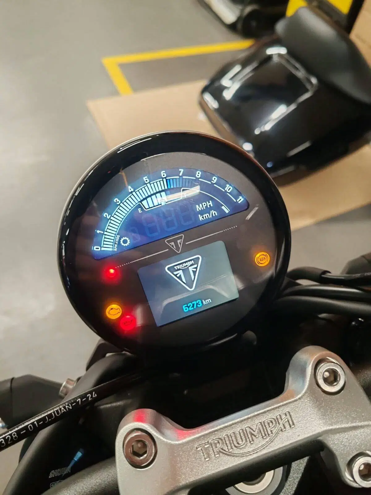 Triumph Trident 660 (2025) (9)