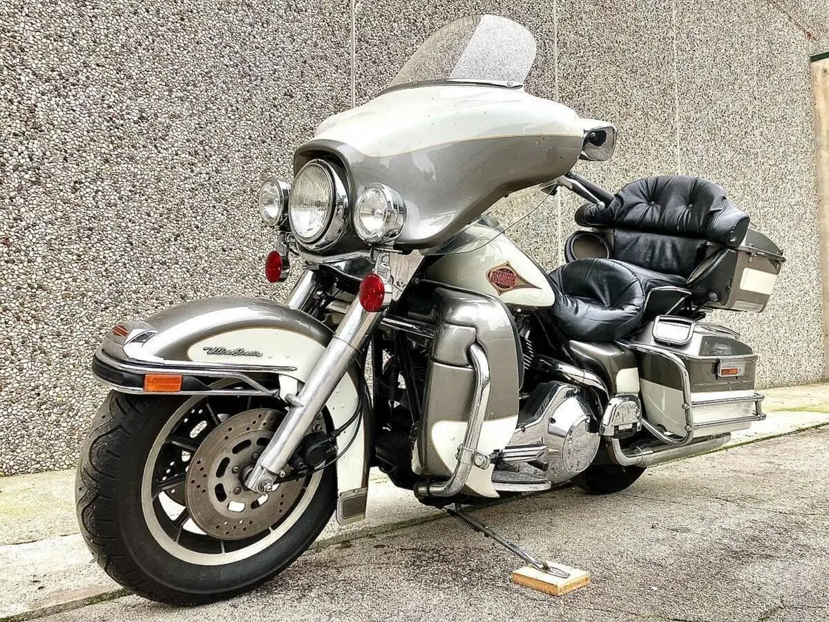 Harley-Davidson 1450 Electra Glide Ultra Classic (1999 - 02) - FLHTCUI (4)