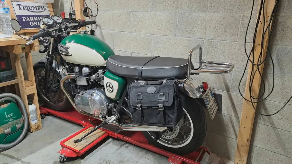 Triumph Thruxton 900 (2004 - 15) (3)