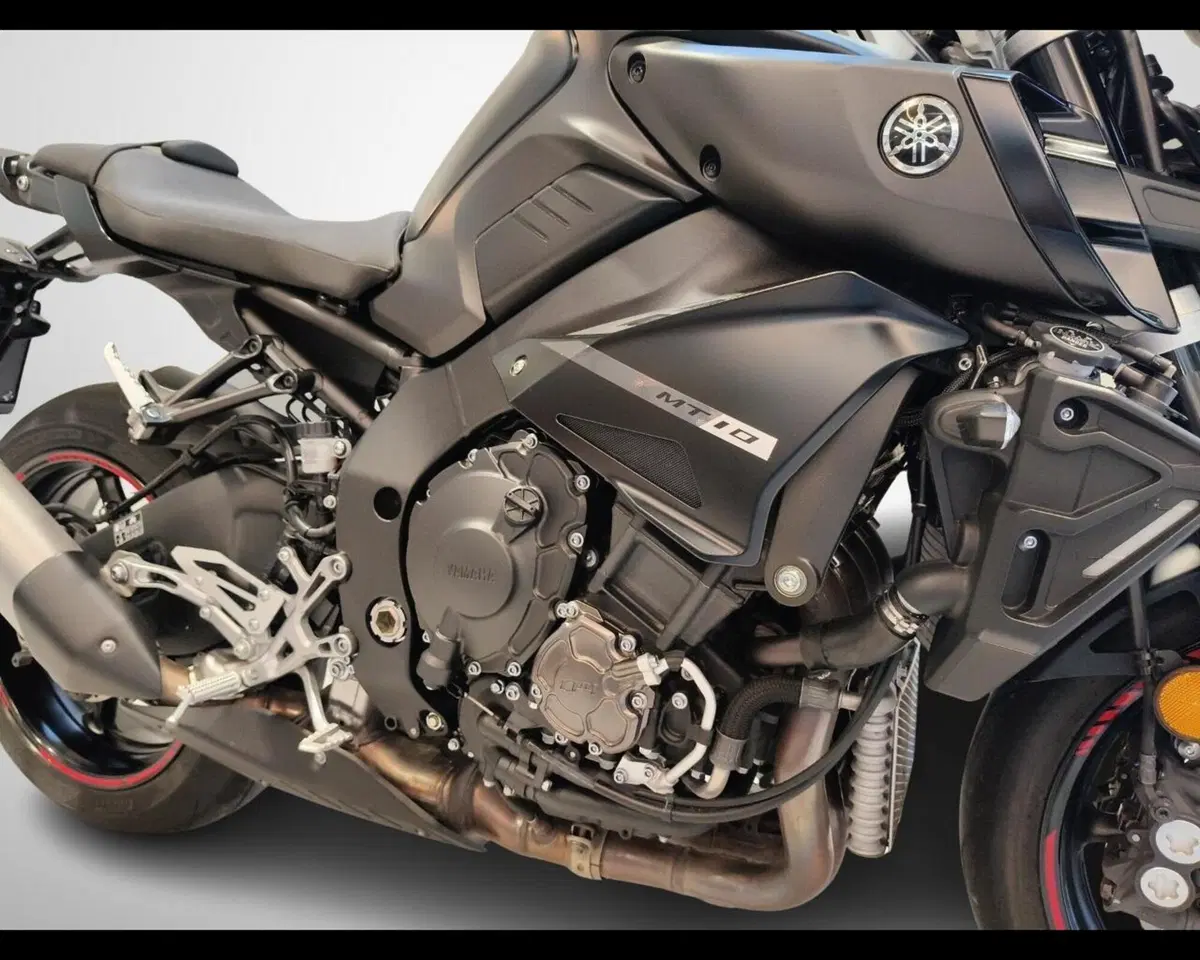 Yamaha MT-10 (2017 - 20) (15)